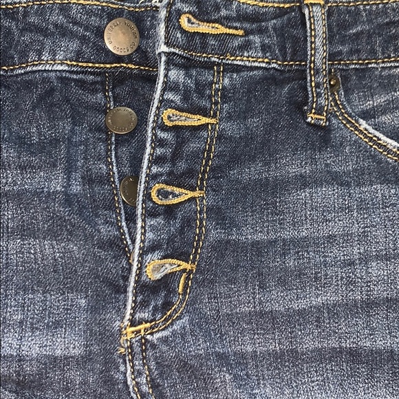 Button Up Jean Shorts, No Zipper - Picture 2 of 3